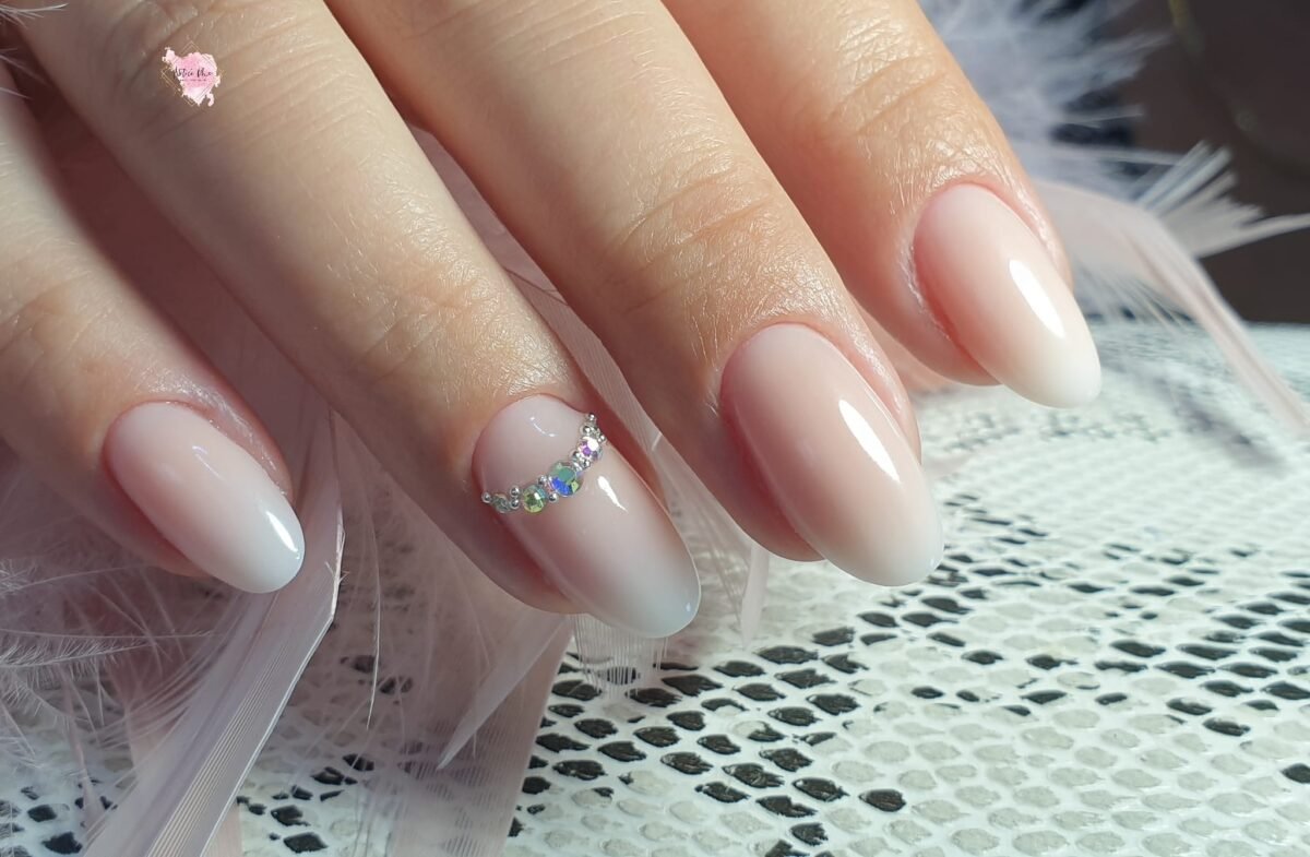 Diamond gelinio lako bazė, NATURAL FRENCH, 15 ml - Image 3