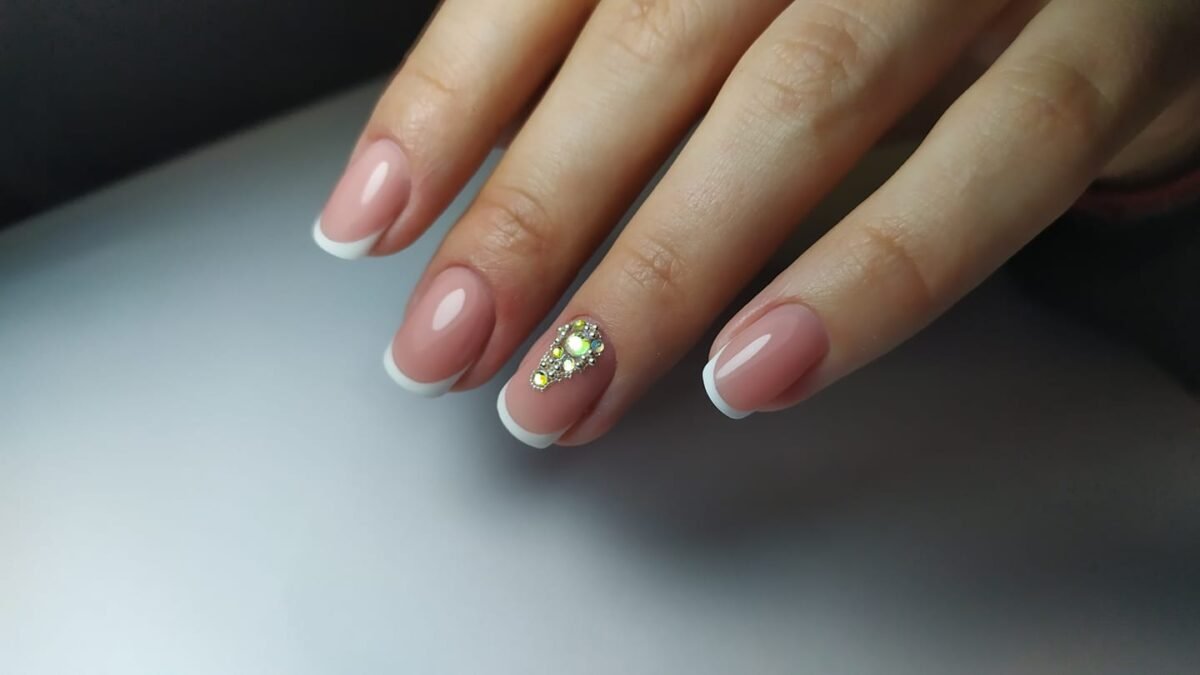 Diamond gelinio lako bazė, SKIN FRENCH, 15 ml - Image 3